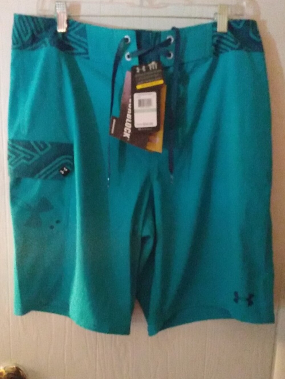 NWT Under Armour Mens Size 34 Board Shorts Blue Loose Fit Heatgear Swim Trunks